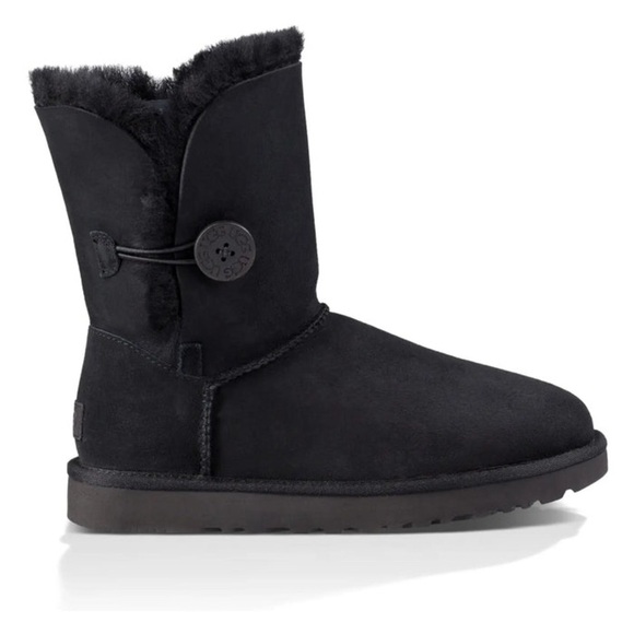 UGG Australia Bailey Button ll pull on shearling boots black women’s size 11 - Picture 1 of 8